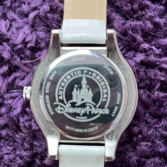 Disney Parks Mickey Mouse watch - Picture 3 of 3